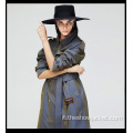 Nuove donne casuali lunghe trench